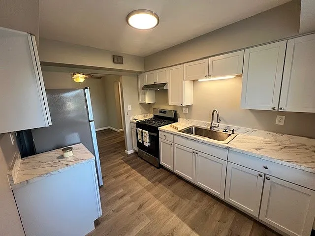 Southgate Manor Apartments — Photo 2