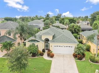 1727 Emerald Cove Cir, Cape Coral, FL 33991