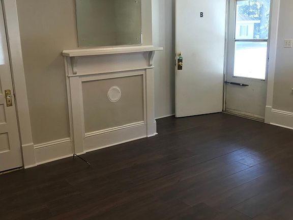 4th image of 1100 Paul St #B