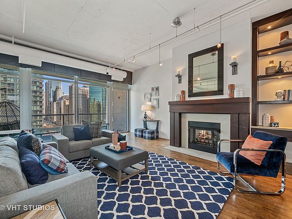 5th image of 333 N Canal St APT 1804