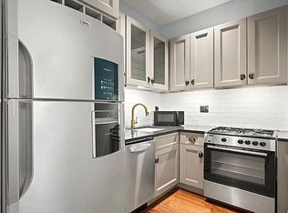 390 5th Ave #3B, Brooklyn, NY 11215