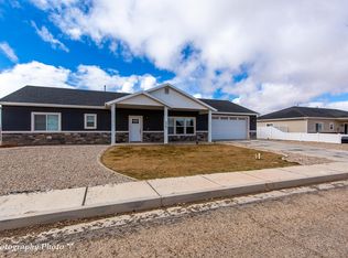 4541 N Prospector Ln, Enoch, UT 84721