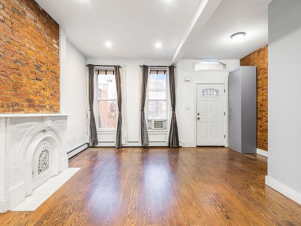 1st image of 58A Kosciuszko St APT 2
