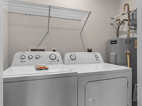 4th image of 225 Iylas Ln #202
