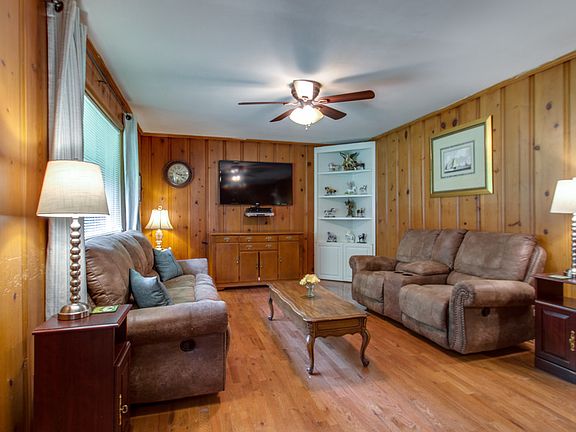 5th image of 8439 McCrory Ln