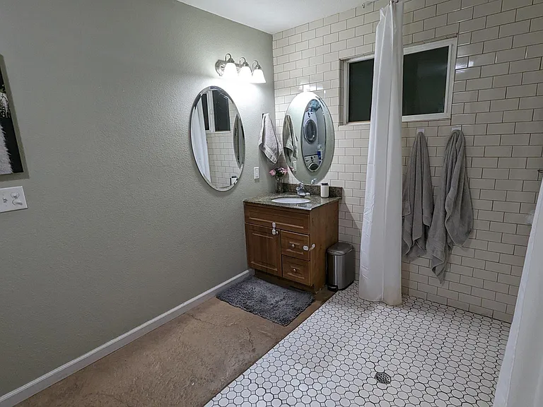 4318 Illinois Ave — Photo 24