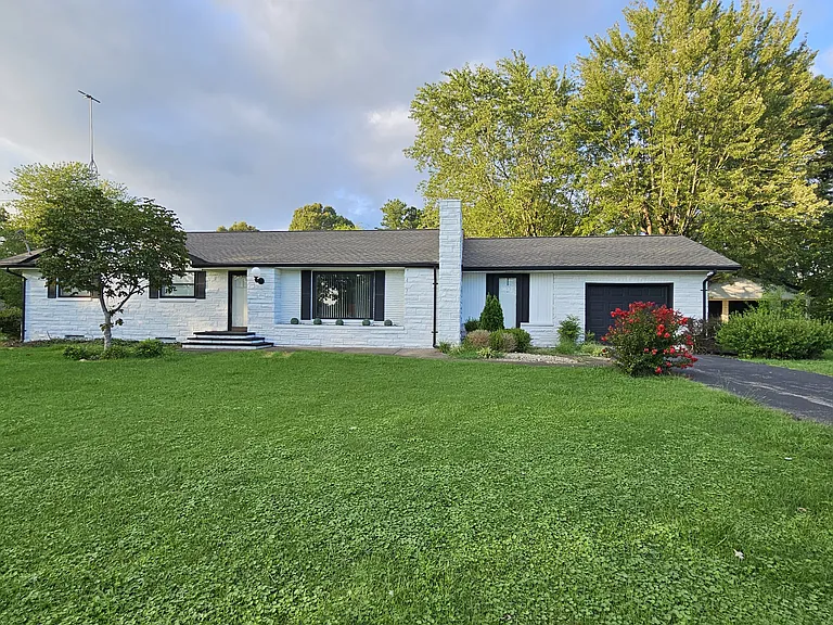 Beautiful remodeled home with large front yard