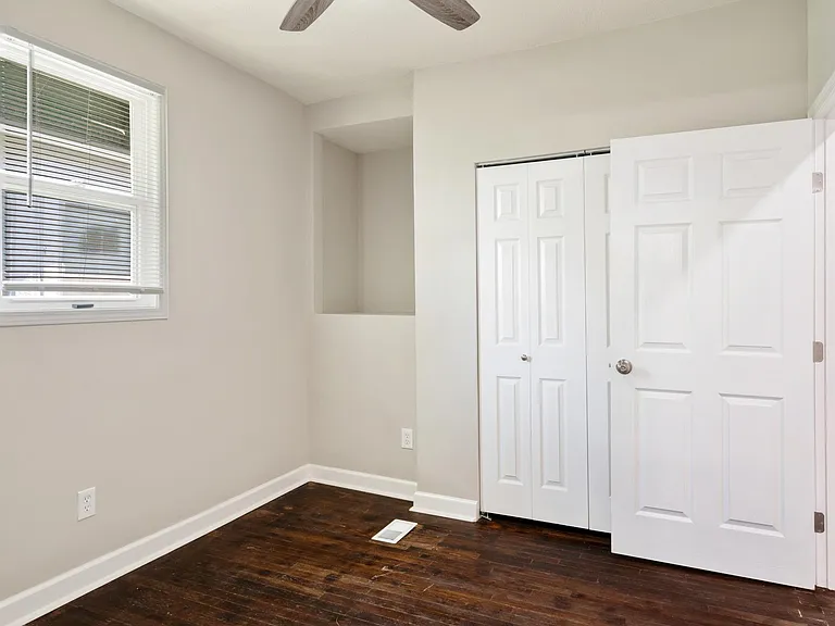 3032 Wayne Ave — Photo 11