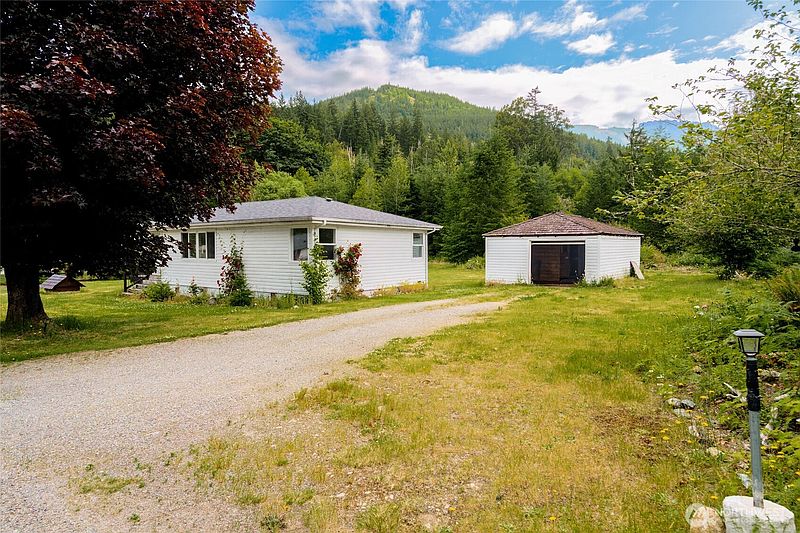 2nd image of 48224 Moen Road