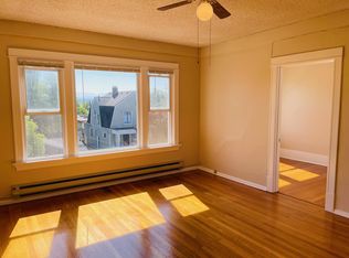 309 18th Ave E #304, Seattle, WA 98112