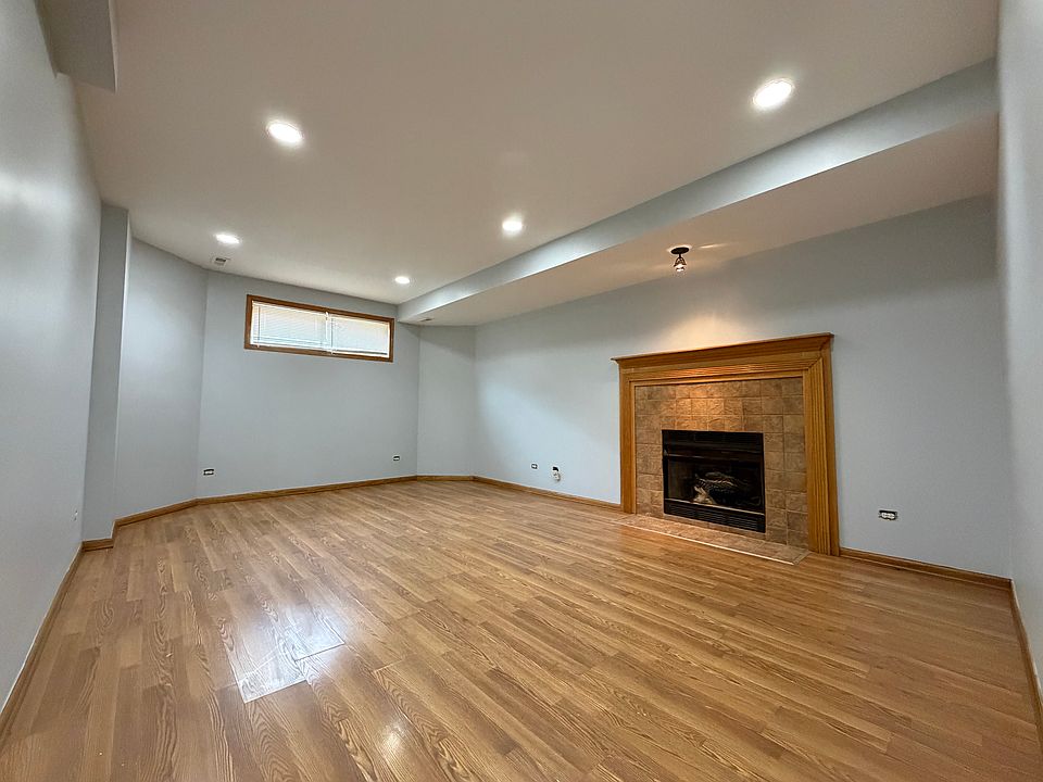 1st image of 3246 W Warren Blvd #G