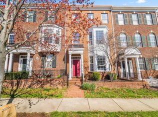 505 Falcon Park Ln, Rockville, MD 20850