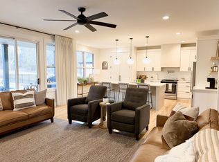 162 Vantrease Rd, Cottontown, TN 37048