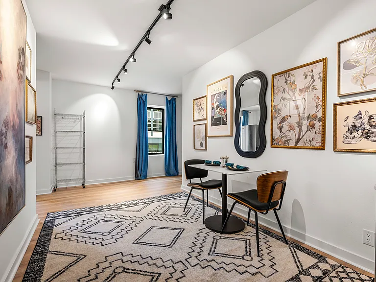 11 Broadway St #201 — Photo 7