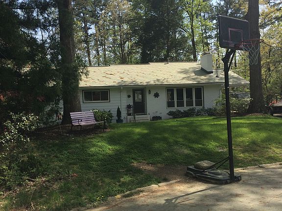 2nd image of 108 Cherokee Cir