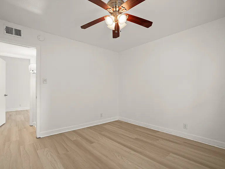 2020 S Congress Ave #A2102 — Photo 14