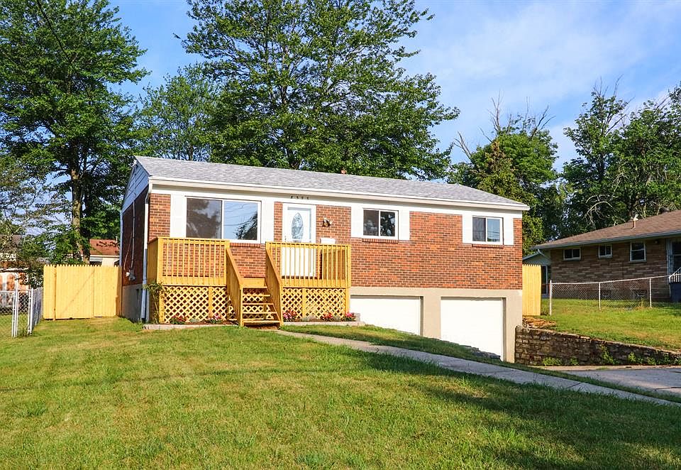 1st image of 8395 Bobolink Dr