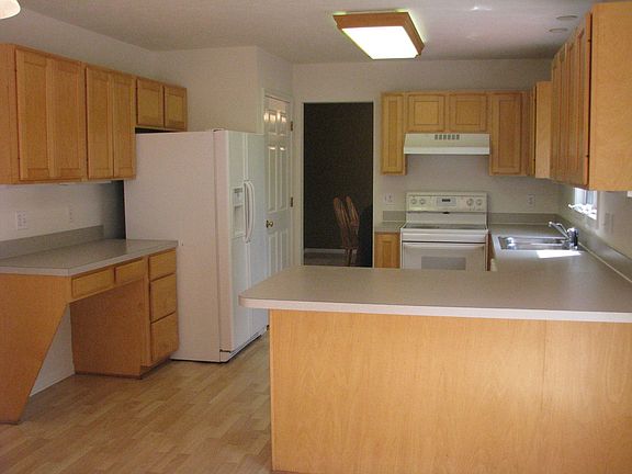 2nd image of 5417 Lampen Dr