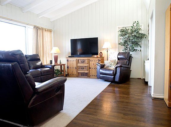 4th image of 602 McCarver Dr