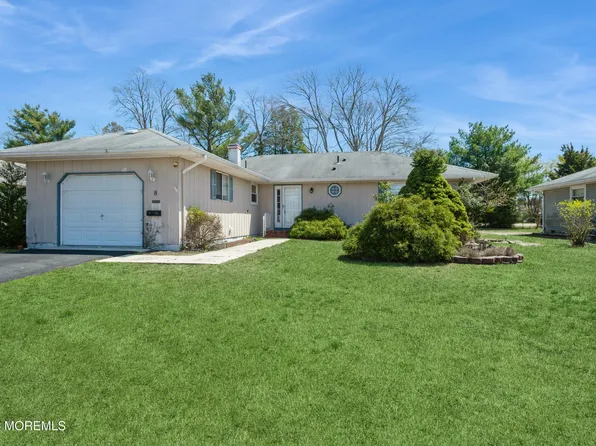 8 Kinsale Street, Toms River, NJ 08757