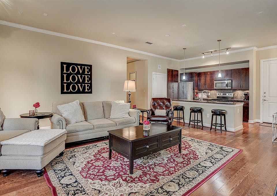 1st image of 300 Saint Joseph Pkwy APT 301