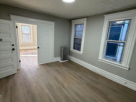 4th image of 822 S 16th St #5C