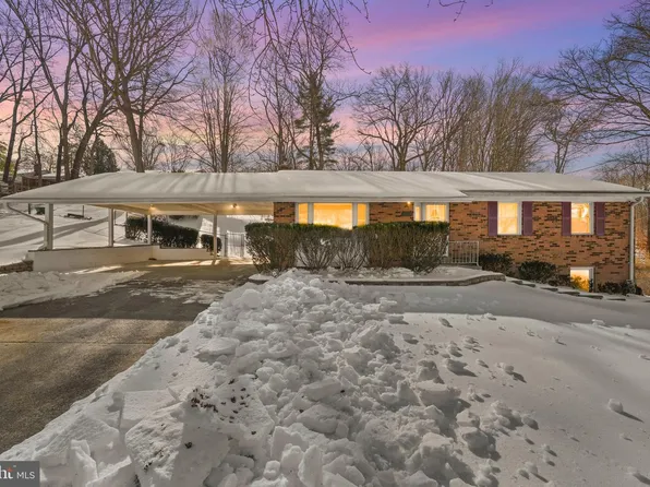 9910 Jacqueline Dr, Fort Washington, MD 20744