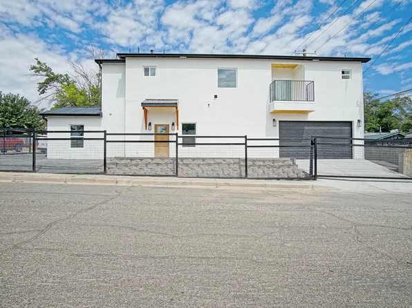 202 57th St NW, Albuquerque, NM 87105