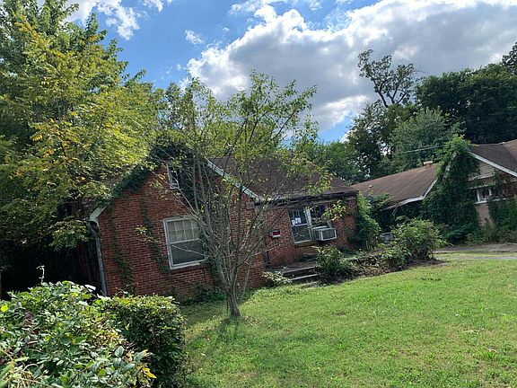3rd image of 3875 Faxon Ave