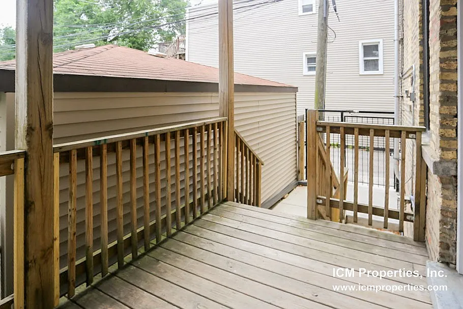 3 bed, 1.5 bath, 1370 sqft, $2,950 — Photo 3