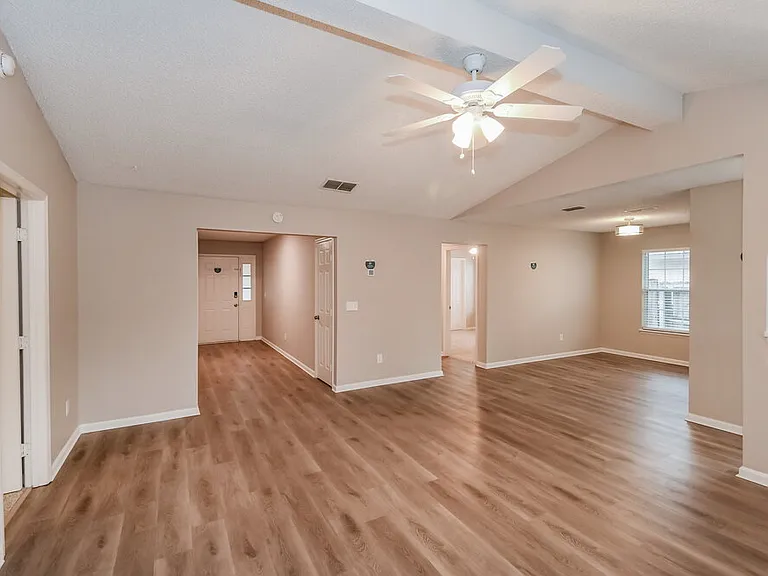 2979 Tuscarora Trl — Photo 4