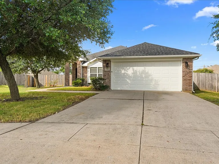1201 Telese Ct — Photo 26