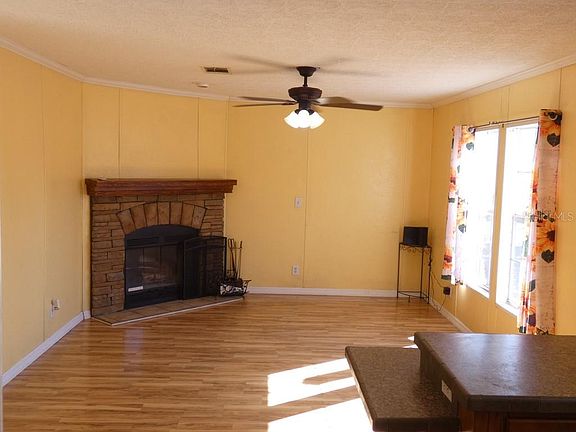 5th image of 10042 Gilmer St