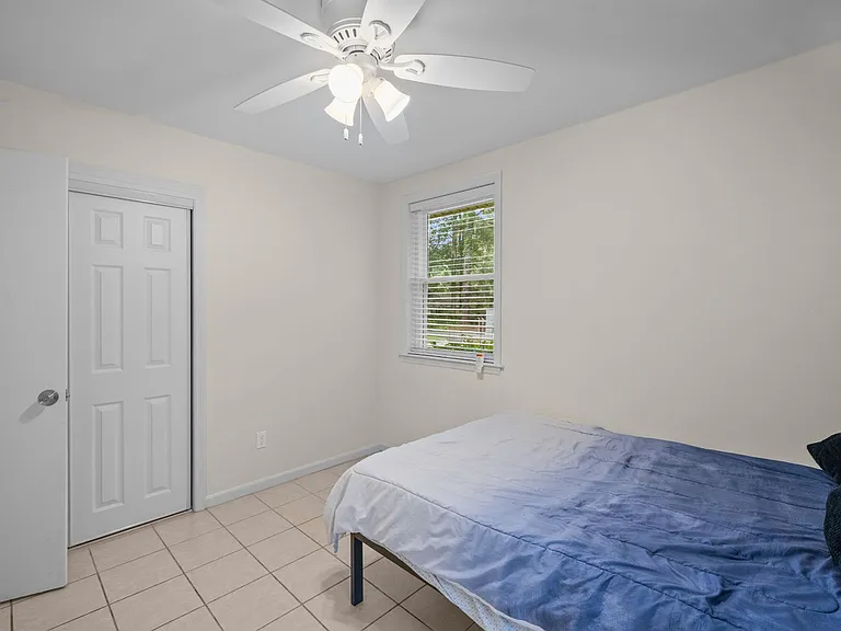 527 Red Oak Rd — Photo 13