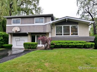 1570 Lancelot Ave, Highland Park, IL 60035