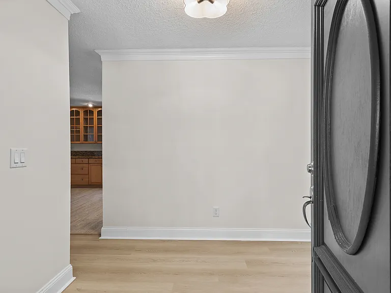 74 Sanchez Dr E — Photo 3