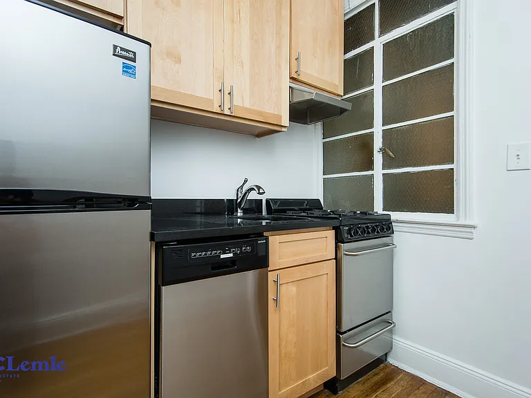 207 E 88th St #2FE — Photo 1