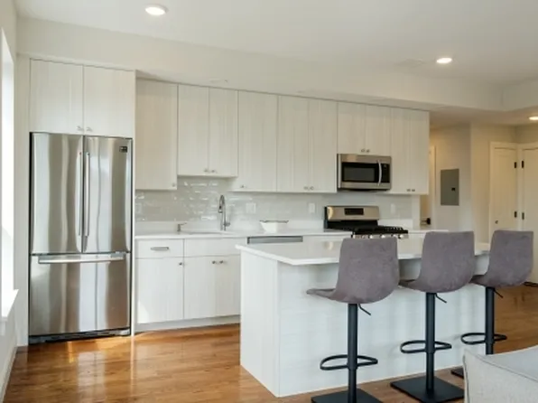 8 Everett St, East Boston, MA 02128