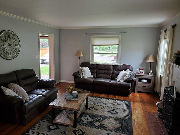 5th image of 2417 E 58th St