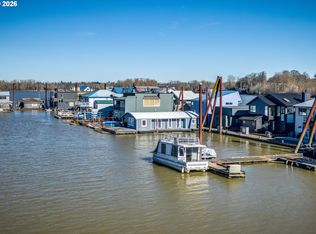 7720 S Macadam Ave #16, Portland, OR