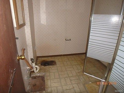 4th image of 1122 Angelica St