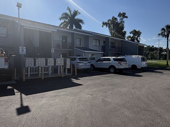 4th image of 4212 Desoto Ave #11596013
