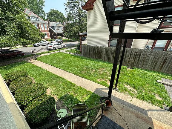 5th image of 125 W 2nd Ave APT A
