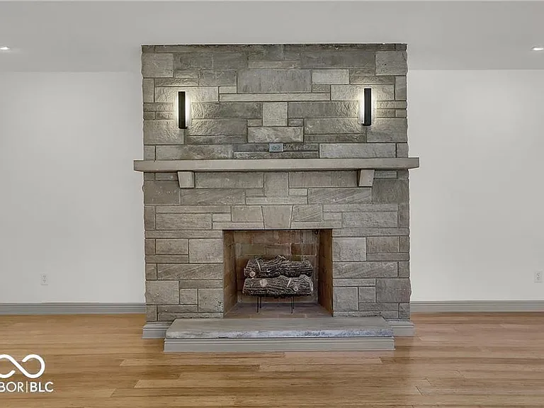 760 W Pine St — Photo 9