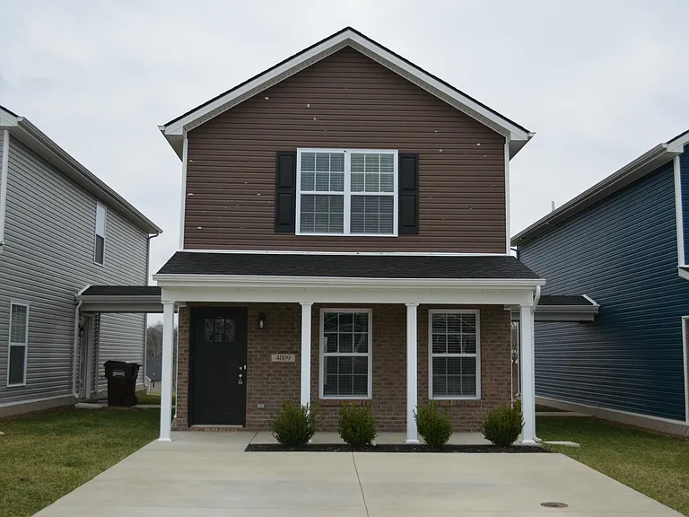 4009 Ruby Rose Rd — Photo 2