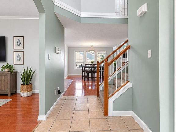5th image of 46434 Lear Dr