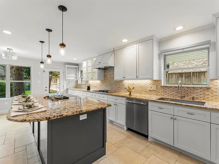 14115 River Forest Dr — Photo 15