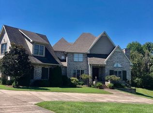 4001 Ironwood Dr, Greenbrier, TN 37073