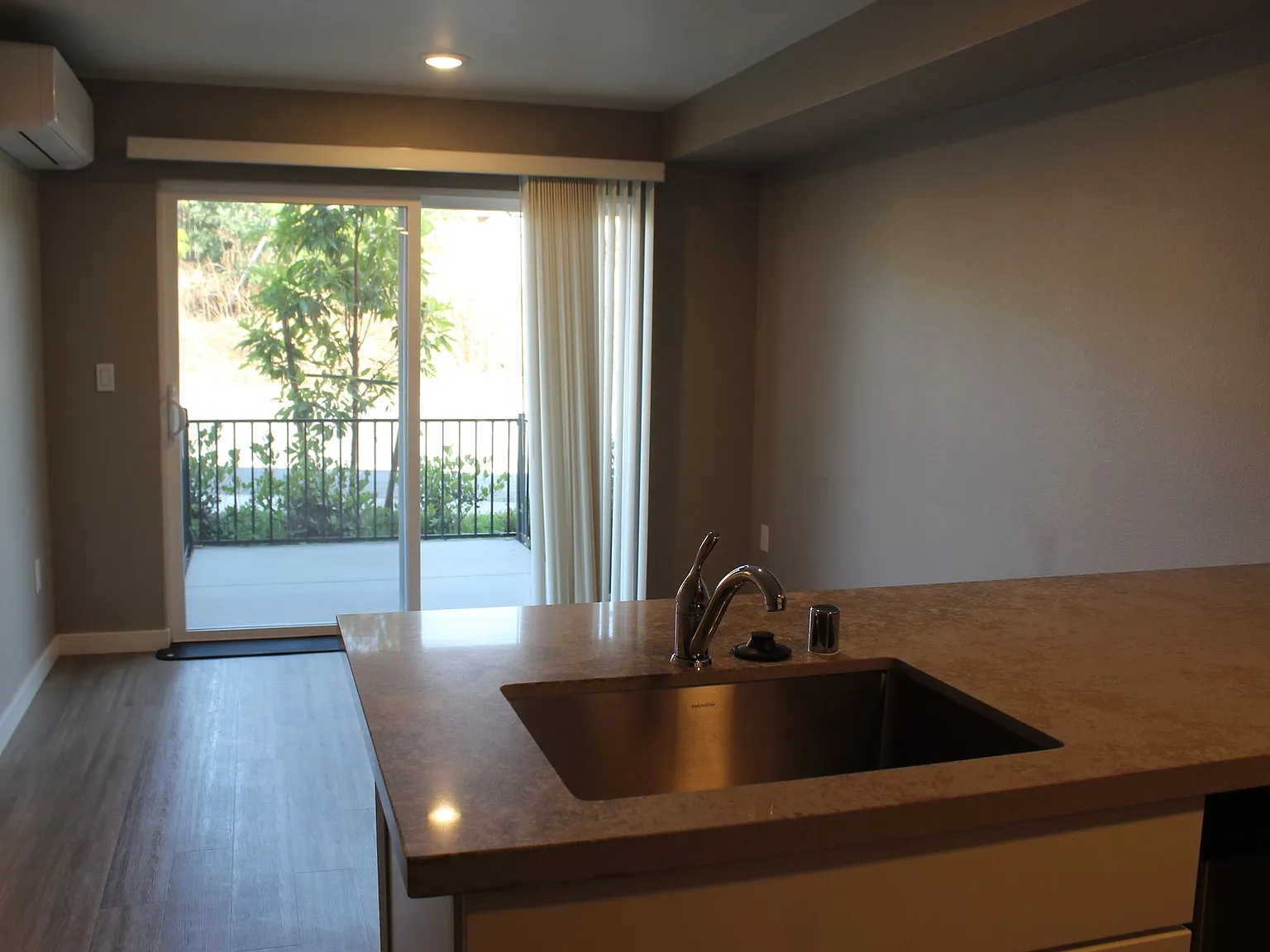 North Gateway Apartments Boutique Living! — Photo 1