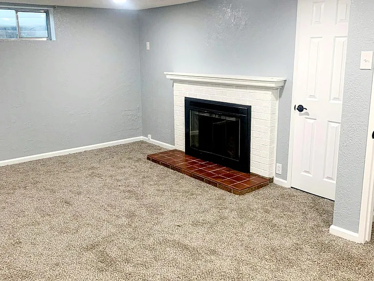 920 S 26th Ave — Photo 8